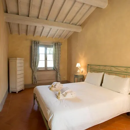 Podere San Pietro Курортный комплекс 3*