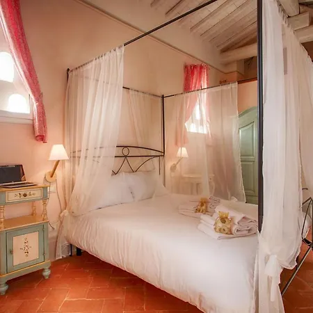 Podere San Pietro Курортный комплекс 3*